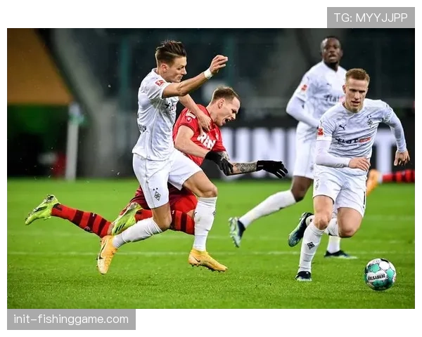 转会传闻:多家英超球队派球探考察门兴格拉德巴赫年轻中卫